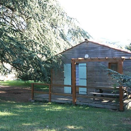 Les Chalets Du Domaine Des Soyeux Saint-Julien-Molin-Molette Exterior photo