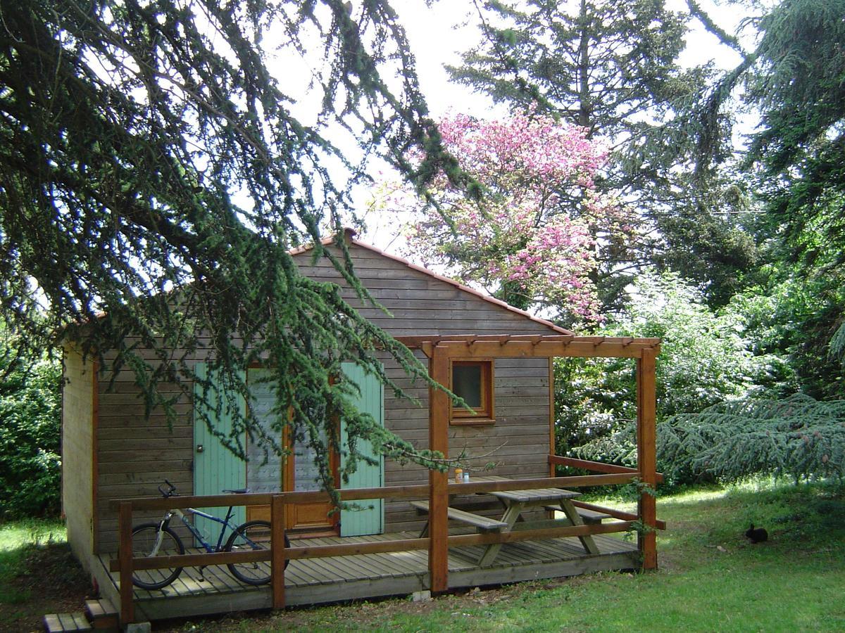 Les Chalets Du Domaine Des Soyeux Saint-Julien-Molin-Molette Exterior photo